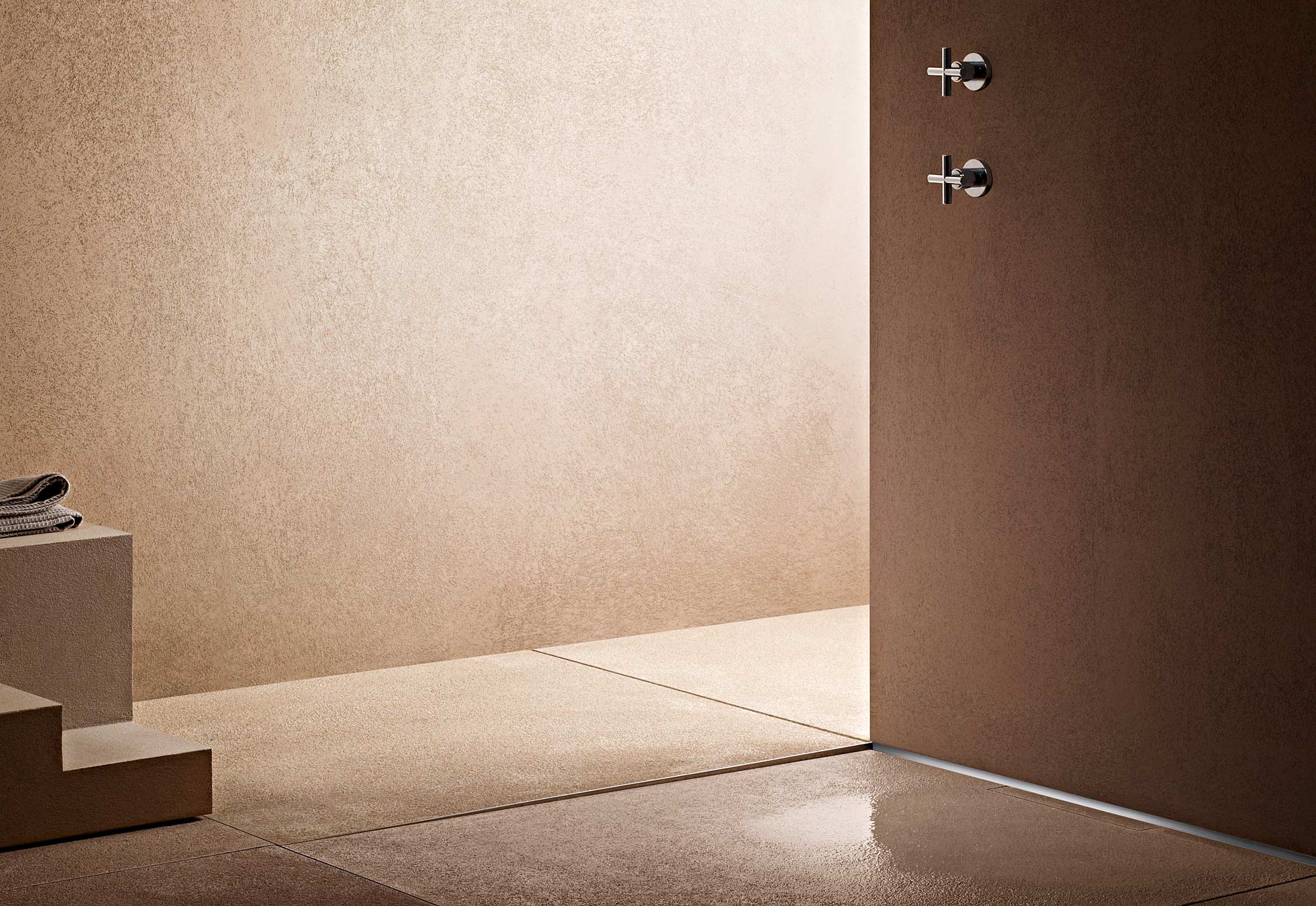 Dallmer Duschrinne CeraWall Select mit passenden Ablaufgehäuse zur Auswahl Dallmer Duschrinne CeraWall Select mit passenden Ablaufgehäuse zur Auswahl